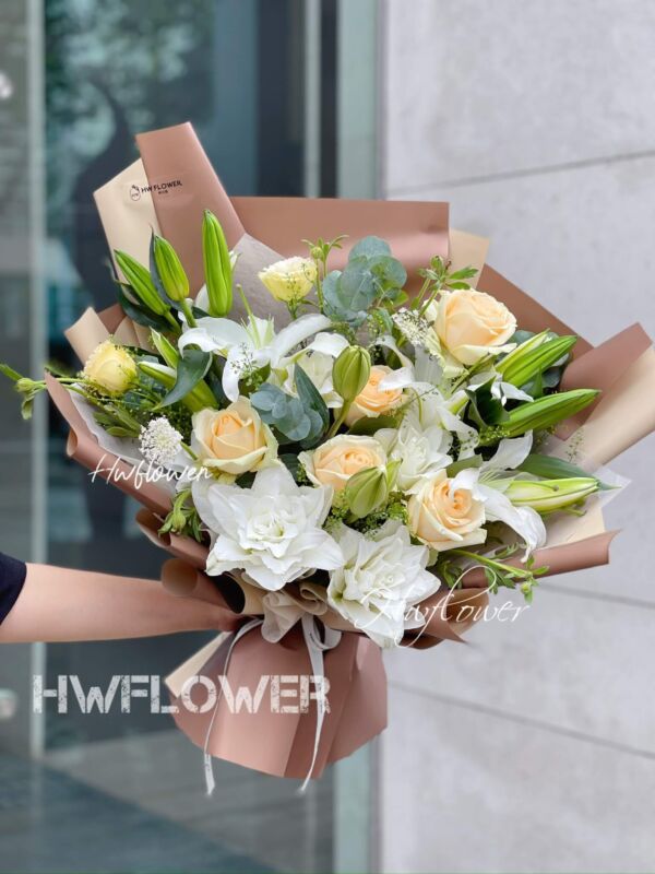 鮮花琥珀微光百合香檳玫瑰鮮花花束